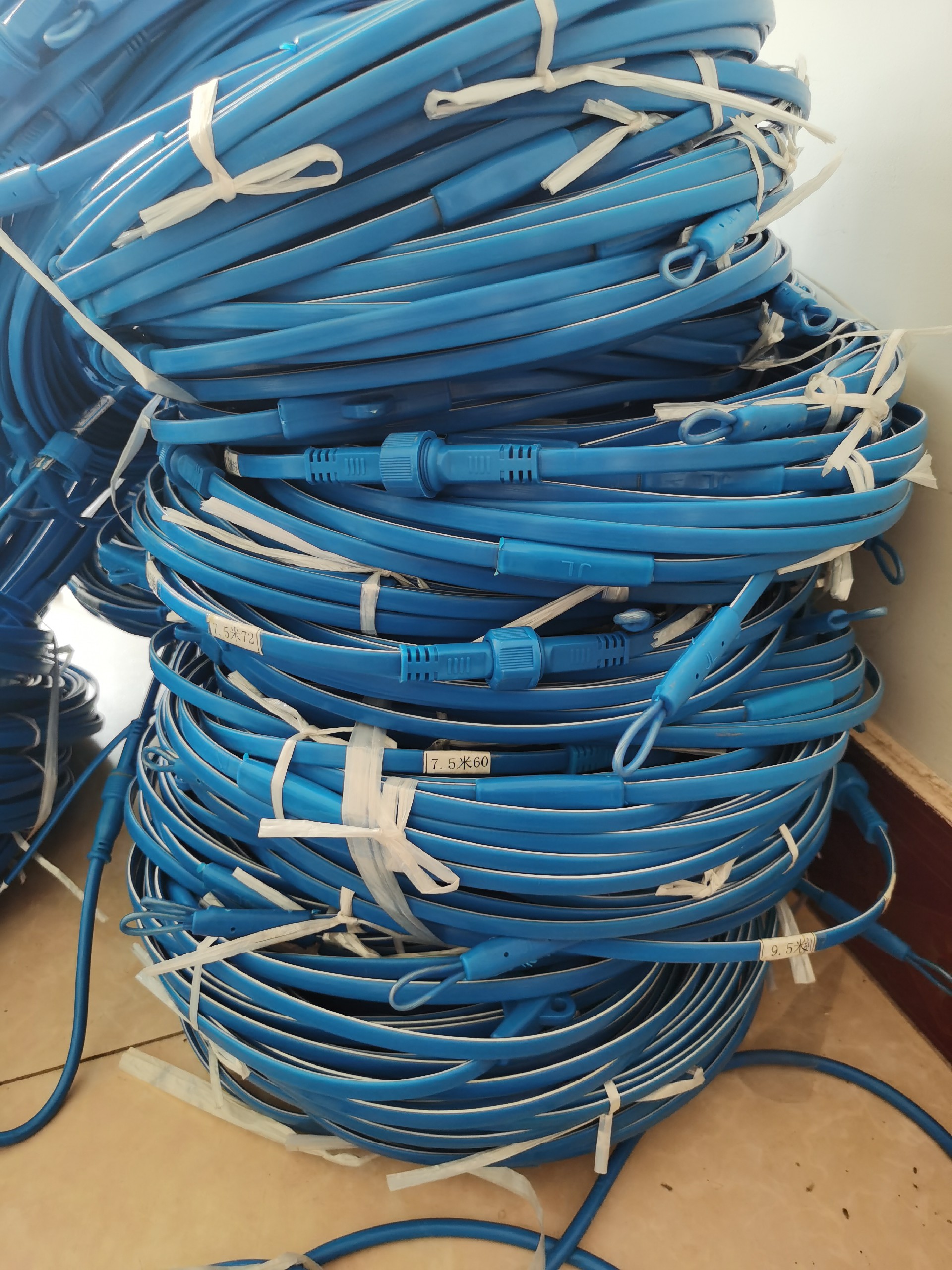 1640836972325890.jpg 电缆1.jpg