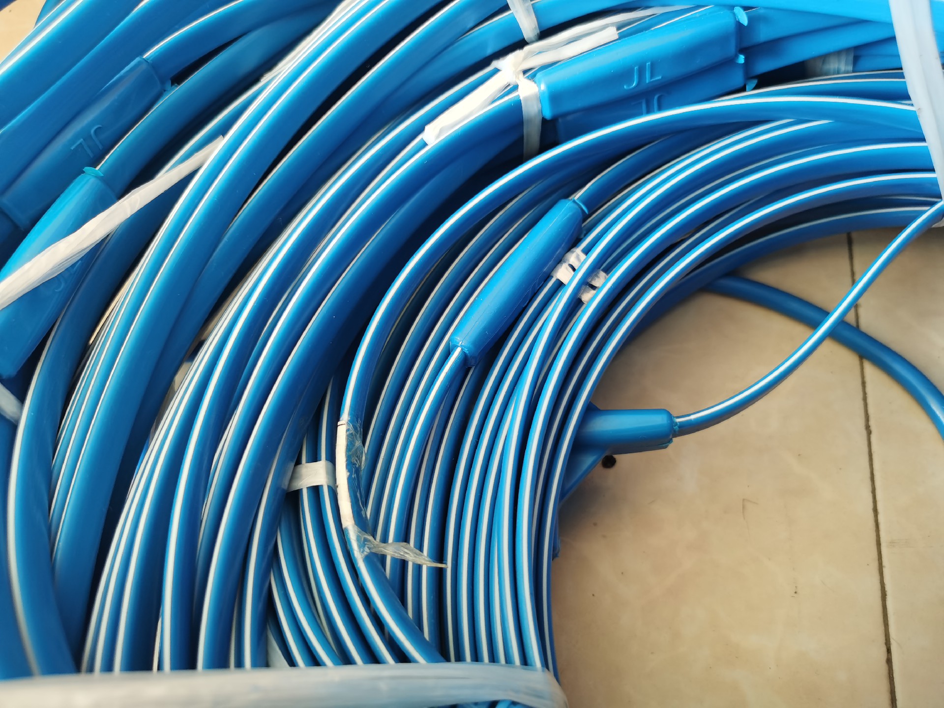 1640837113109199.jpg 电缆3.jpg